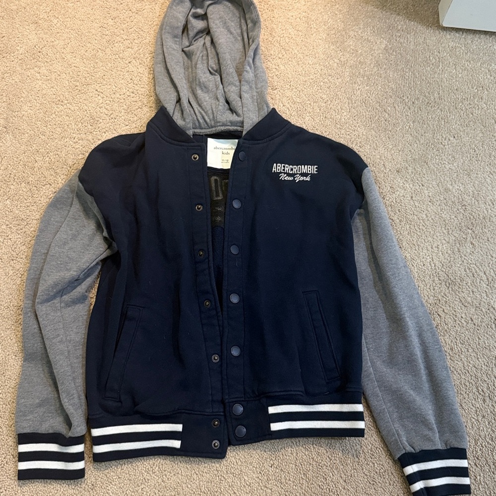 Abercrombie & Fitch Blue and Gray Button-Up Hoodie boys 11/12